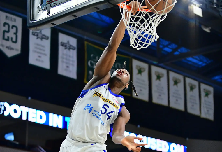 开云登录入口-略显平淡了一些，前马刺内线在勇士二队需要打出更高的统治力？