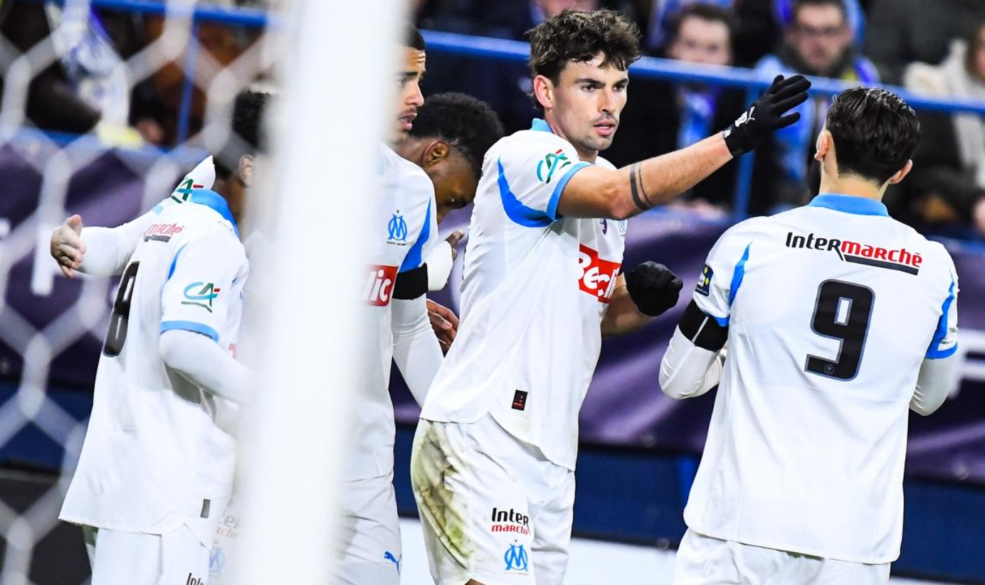 开云-爱游戏-曼联弃将踢疯了：独造5球，全场最佳，缔造队史15年神迹