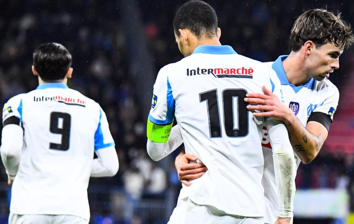 开云-爱游戏-曼联弃将踢疯了：独造5球，全场最佳，缔造队史15年神迹