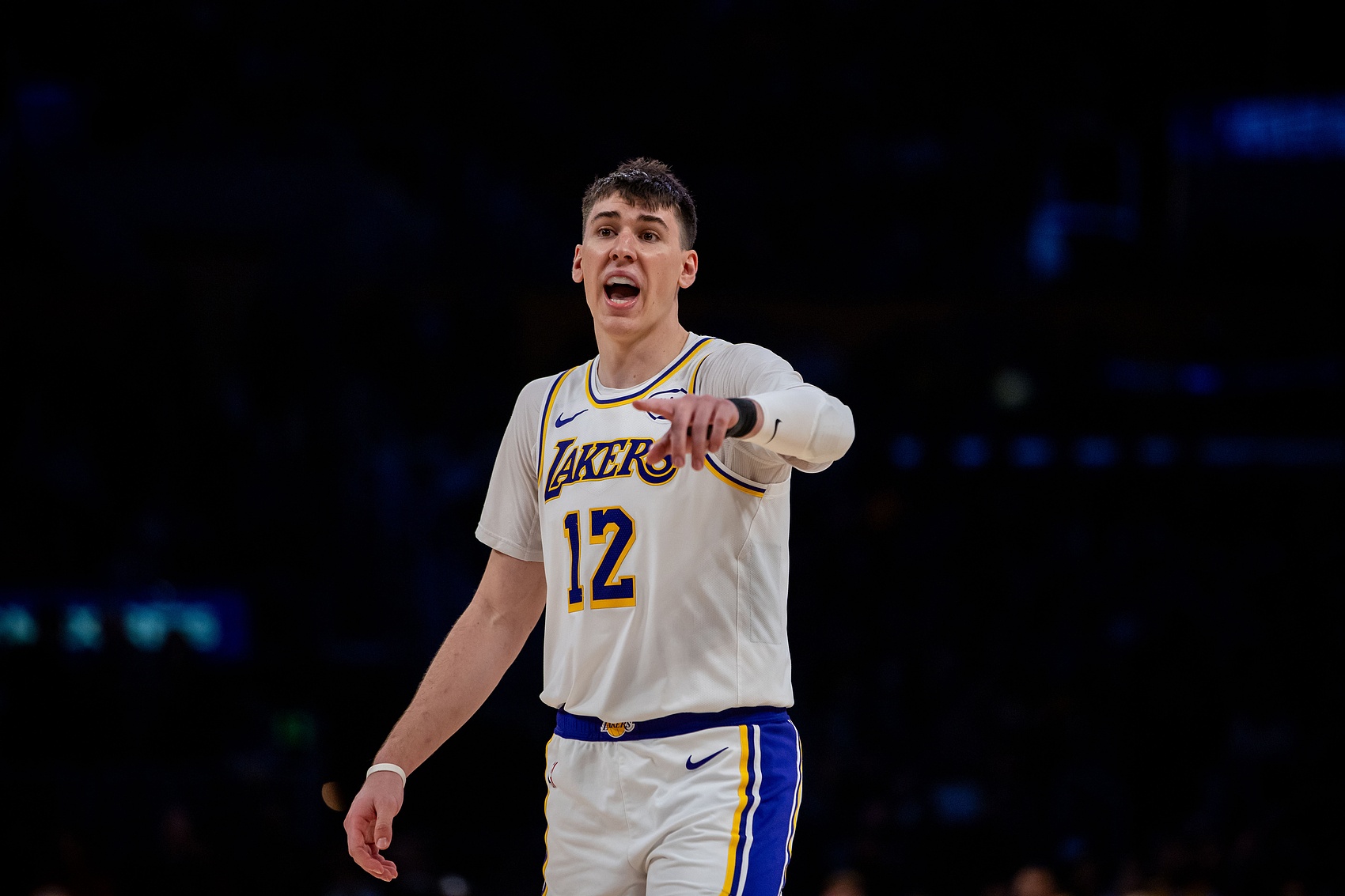 开云登录入口-天天这么打就好了！拉拉维亚上半场6中5砍13分1助 三分3中3