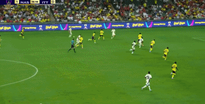 沙超杯战报：C罗助攻菲利克斯破门，十人利雅得2-1吉达联合