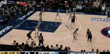 Kaiyun Sports-开云体育-疼到锤地！小卡新大腿伤了！3节29+8，快船直冲第8！