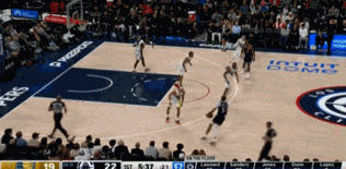 Kaiyun Sports-开云体育-疼到锤地！小卡新大腿伤了！3节29+8，快船直冲第8！