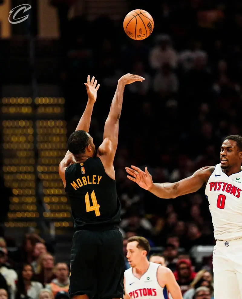 开云-爱游戏-哈登加盟让骑士升了一档,冲冠最大阻碍是健康