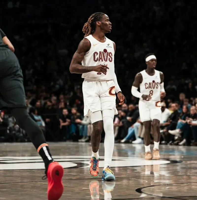 开云-爱游戏-哈登加盟让骑士升了一档,冲冠最大阻碍是健康