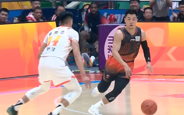 Kaiyun Sports-开云体育-CBA山东男篮逆转江苏，新外援首秀8分，珀赛尔37分陈林坚立功|克里斯|亨特|约翰逊|庞峥麟|高诗岩_新浪体育_新浪新闻