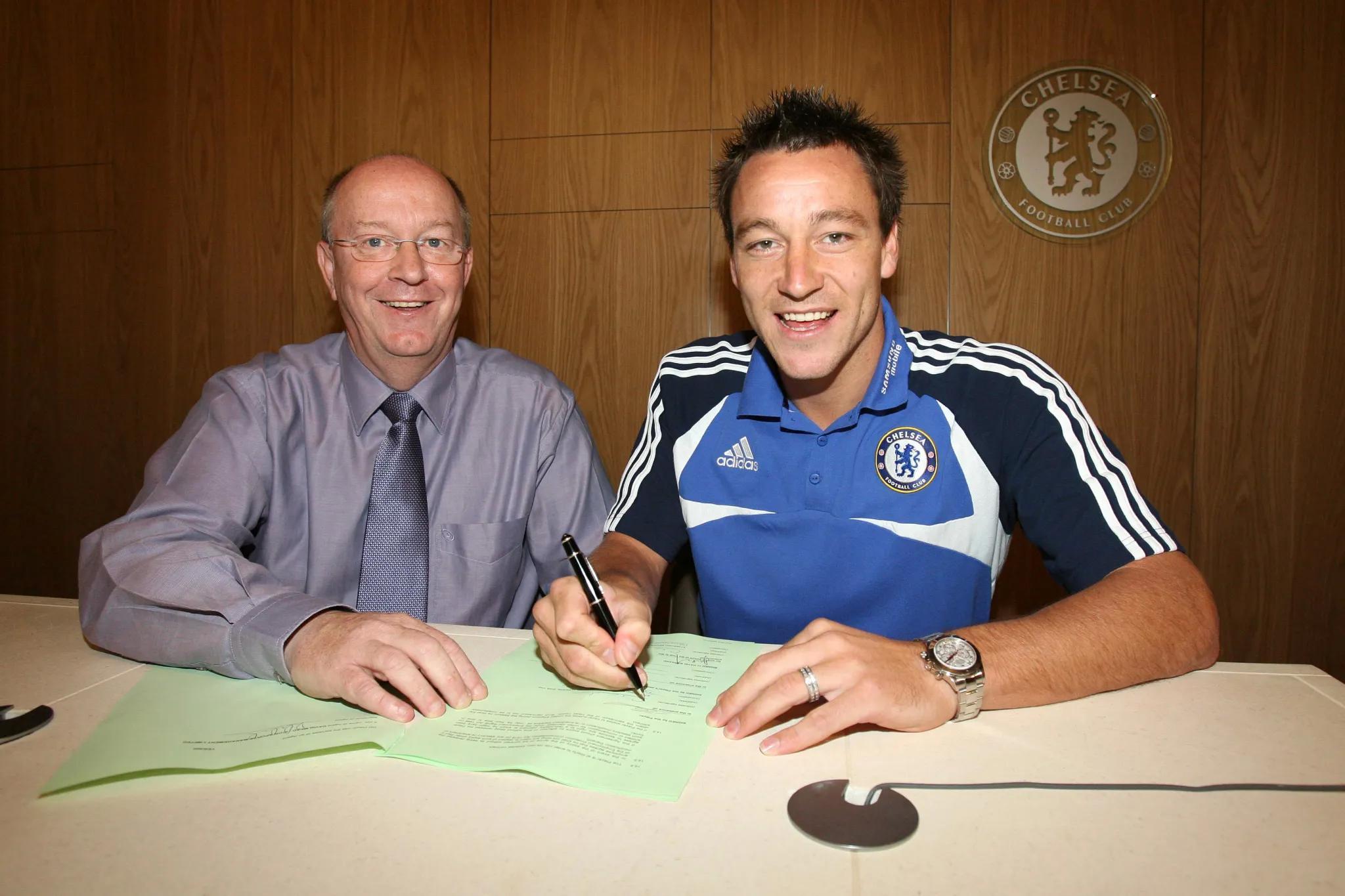 开云体育平台-切尔西73岁的俱乐部秘书即将退休，他自2002年以来就在蓝军工作