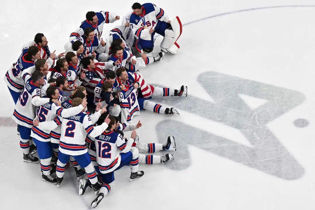 开云-爱游戏-46年的等待,他们再夺金牌