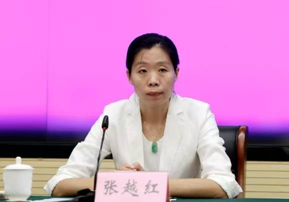 中国女排最经典一扣非郎平朱婷制造！黄金一代奥运奇兵变副厅高官|张越红|葛勇|排球|雅典奥运会|沈阳_新浪体育_新浪新闻