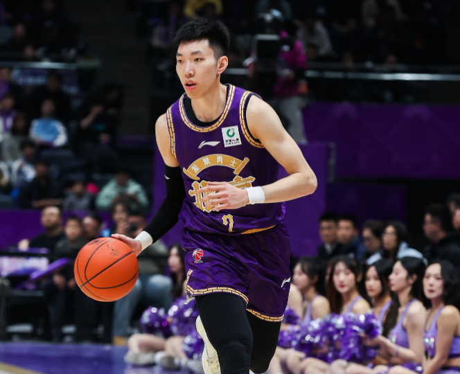 开云体育平台-CBA数据王出炉：外援5项第一 李添荣三分王周琦本土篮板王